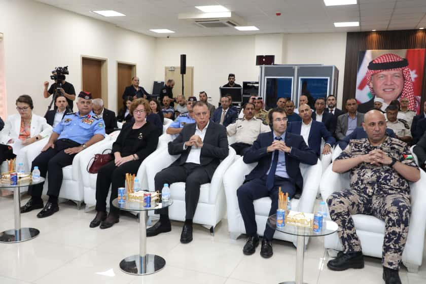 مازن الفراية يفتتح غرفة عمليات للحدود