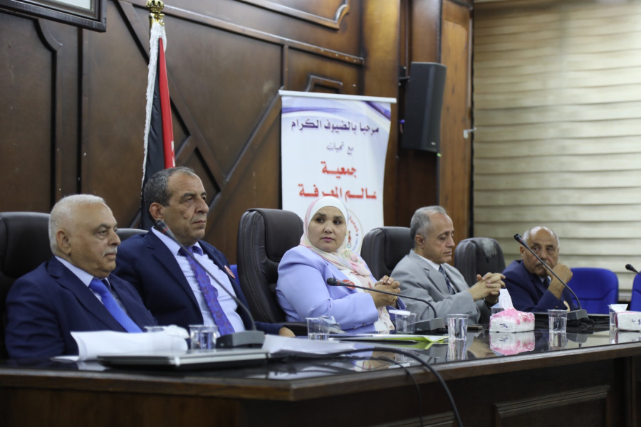 حفل إشهار كتاب مشاكل أسرية للطعاني