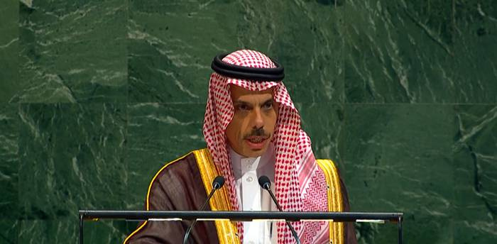 وزير الخارجية السعودي يدعو جميع الدول