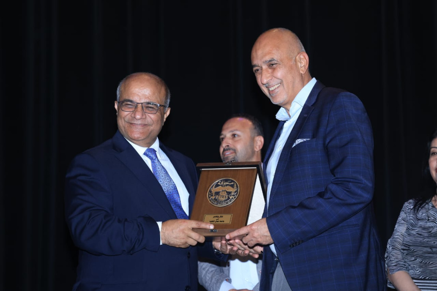 نقابة الصحفيين تكرّم جامعة عمان الأهلية