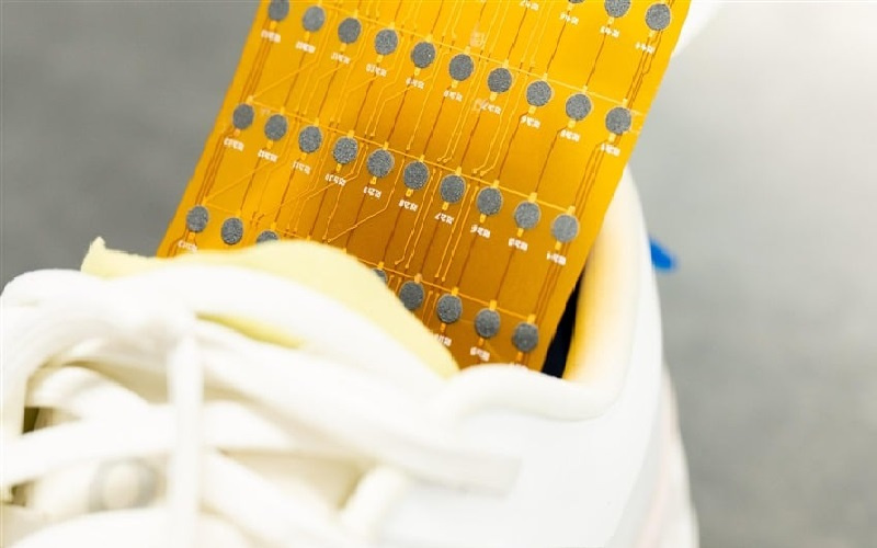 نعل حذاء ذكي يحافظ على توازن