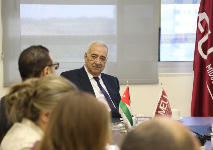 صناعة الصحفي الوطنيّ والمتمكن.. في لقاء