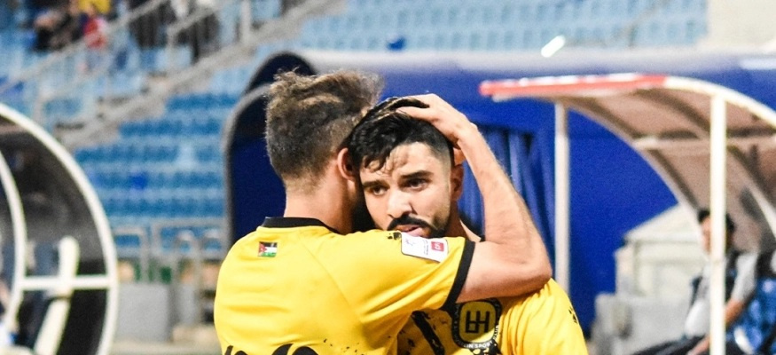 الحسين يعاقب نجمه عارف الحاج ويمنعه