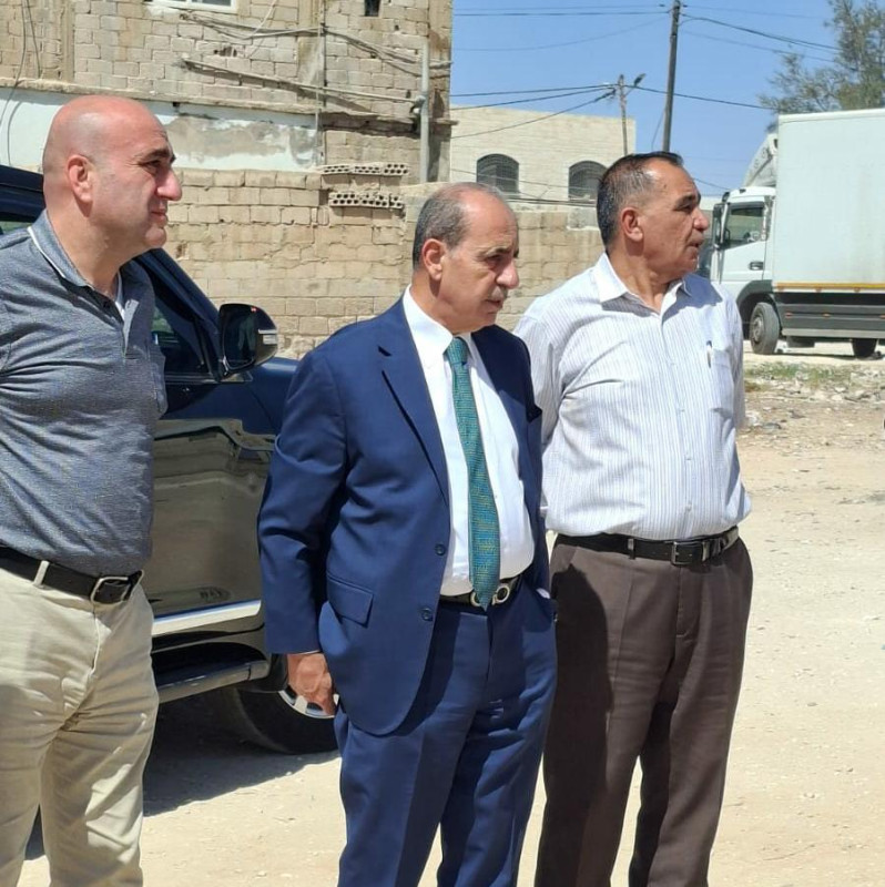 وزير الإدارة المحلية يتفقد بلديتي الزعتري