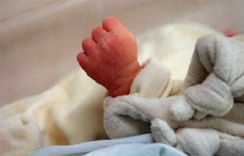 العراق: إنقاذ حياة رضيعة بعد ابتلاعها