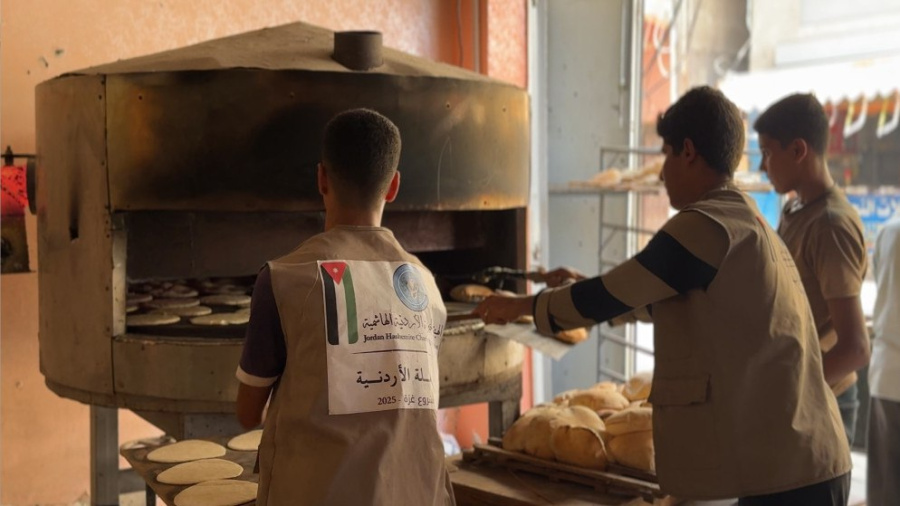الحملة الأردنية تشغل مخبزا جديدا وسط