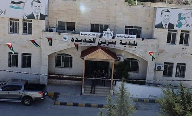 امام وزير البيئة.. معتدون على البيئة