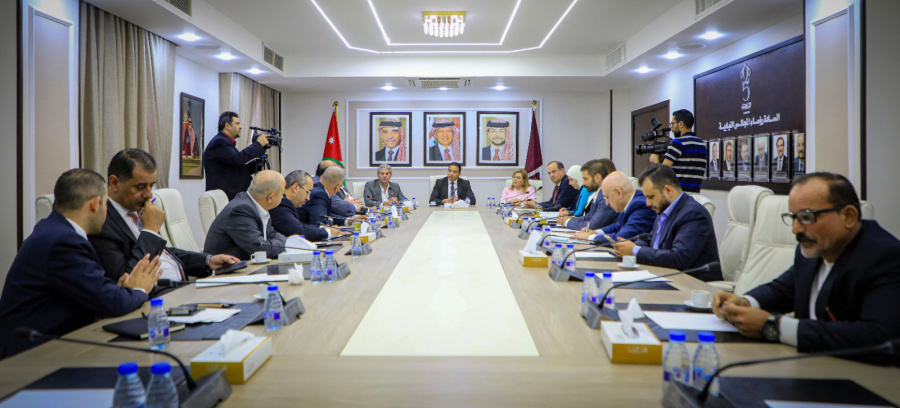 عزم النيابية تبحث مخاطر القمار الإلكتروني