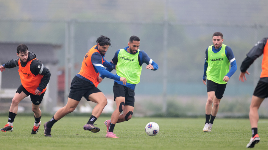 منتخب النشامى يواصل تحضيراته في ازميت