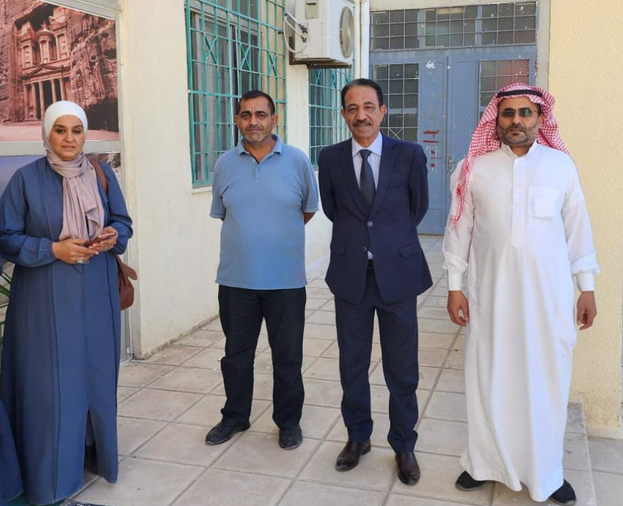 مدير تربية لواء الموقر يتفقد مشاغل