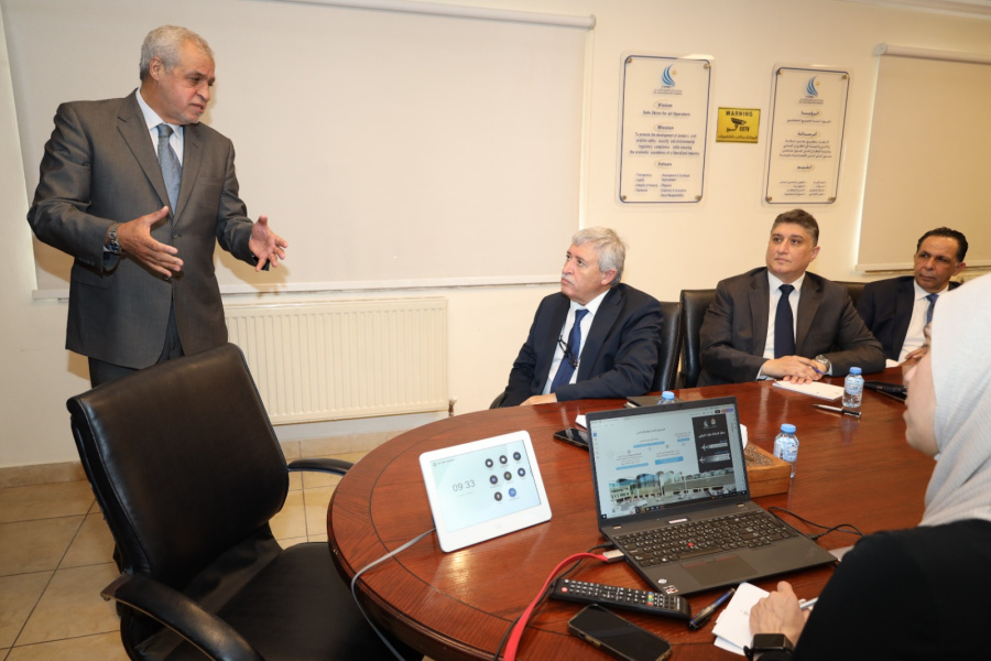 وزير النقل يزور هيئة تنظيم قطاع