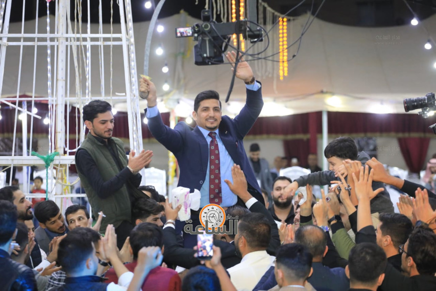 أيمن الحلالمة يحتفل بالدكتوراه (صور)