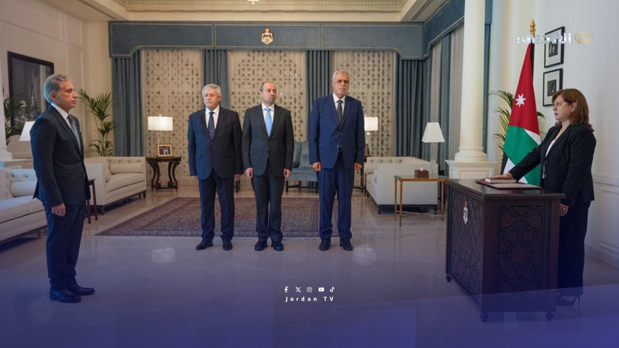 الهنداوي وضاهر يؤديان القسم القانوني أمام