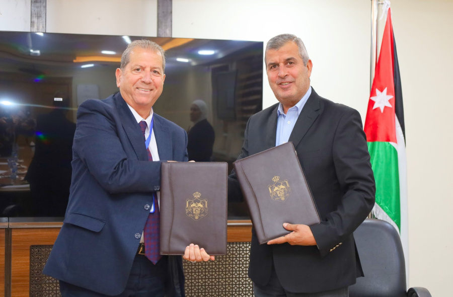 الطاقة وجامعة عمان العربية توقّعان مذكرة