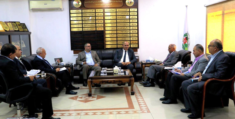 بحث تعزيز التعاون بين المتقاعدين العسكريين