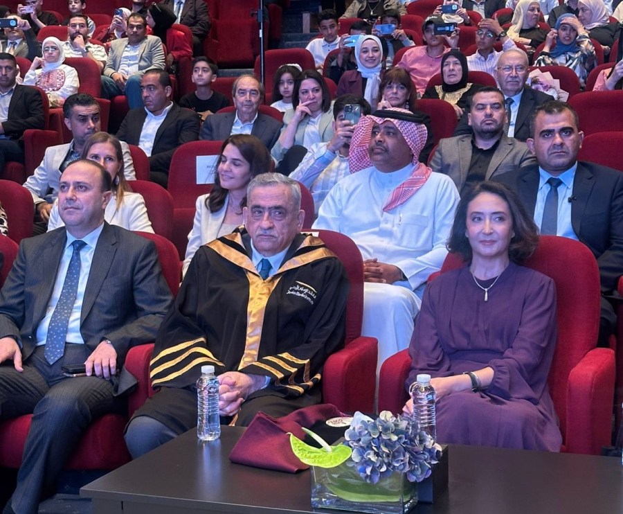 معهد الإعلام الأردني يحتفل بتخريج الفوج