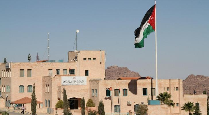 الحكومة ترفع عدد الطوابق إلى (5)