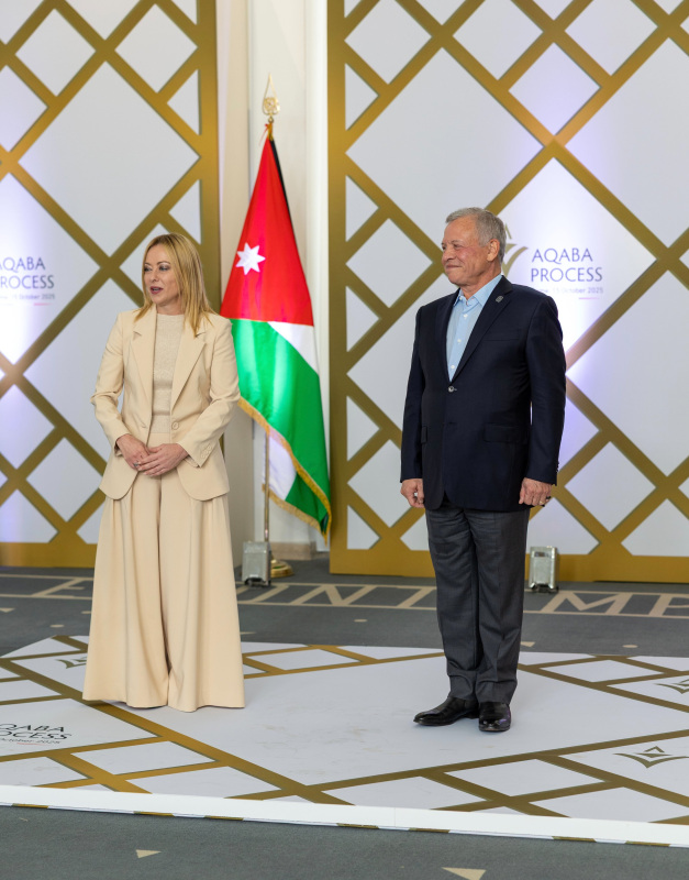 الملك وميلوني يترأسان في روما جولة