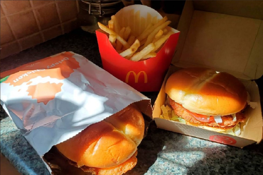 ماذا يفعل تناول الوجبات السريعة لمدة