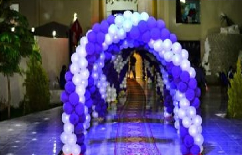 يريد اقامة حفل زفاف لكنه لا