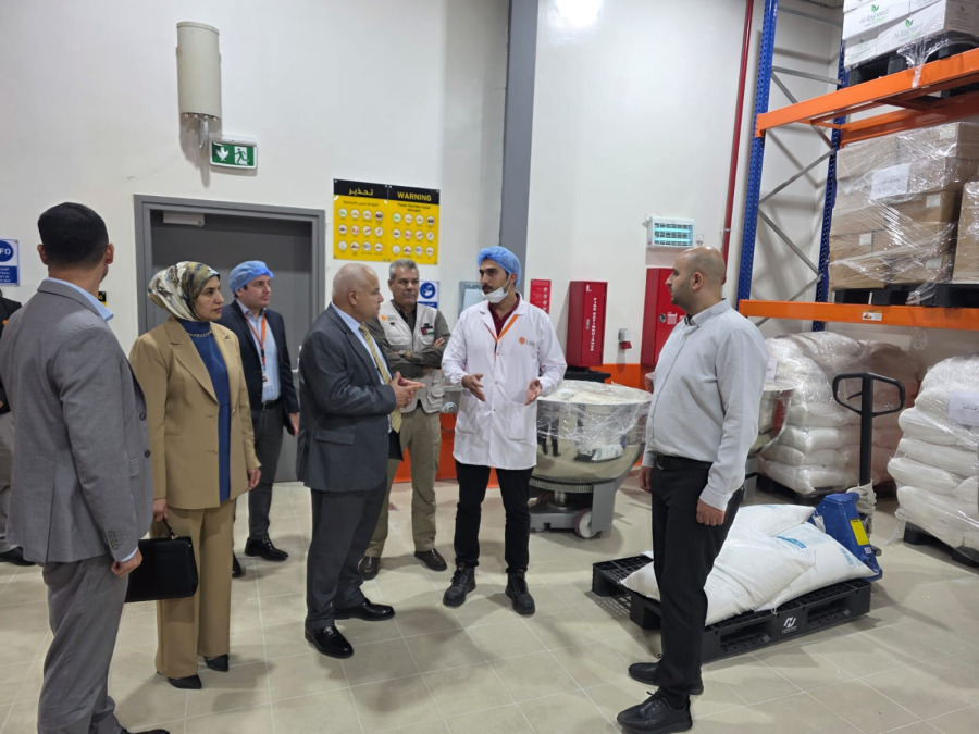 وزير العمل في جولة ميدانية في