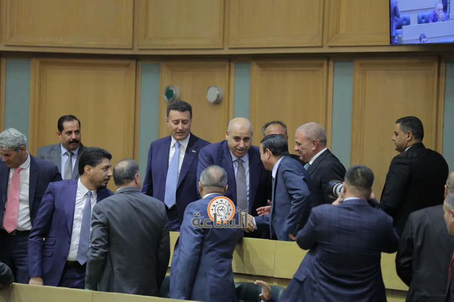 لقطات من جلسة النواب الأولى: أحمد