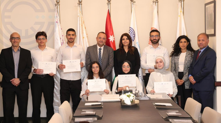 طلبة جامعة الأميرة سمية يتصدرون هاكاثون