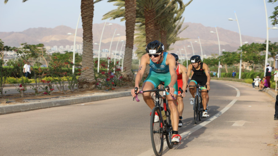 انطلاق بطولة أيلة الآسيوية للترايثلون 2025