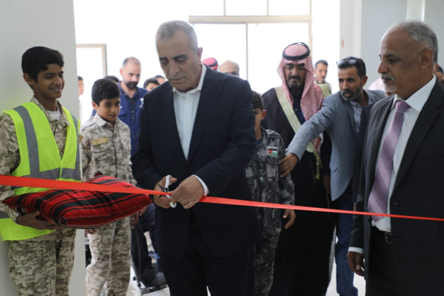 الرواشدة يفتتح برنامج مكتبة الأسرة الأردنية