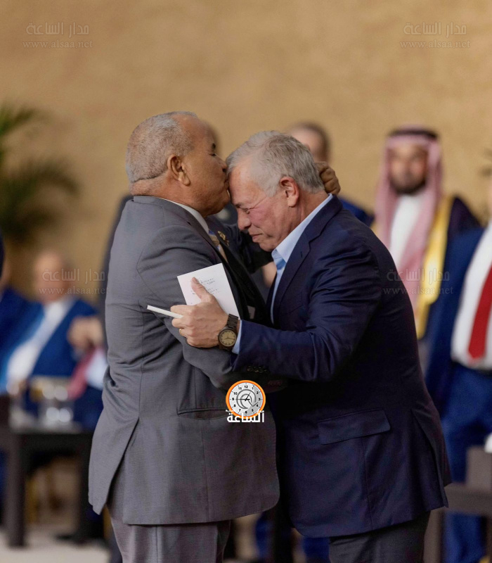 الركيبات عن صورة الملك: القريب من