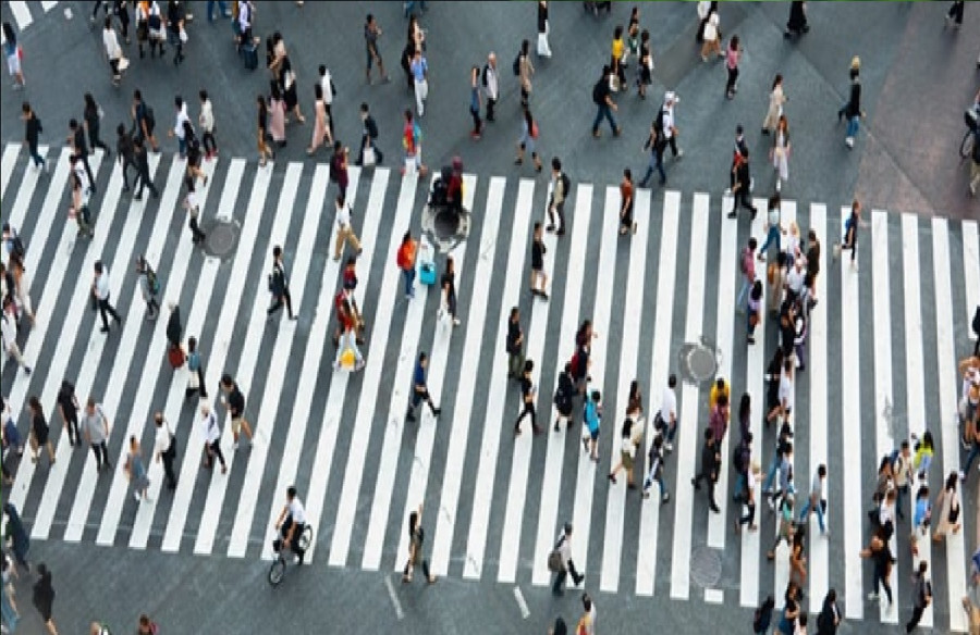 معركة الخطوات: المشي في صخب المدينة