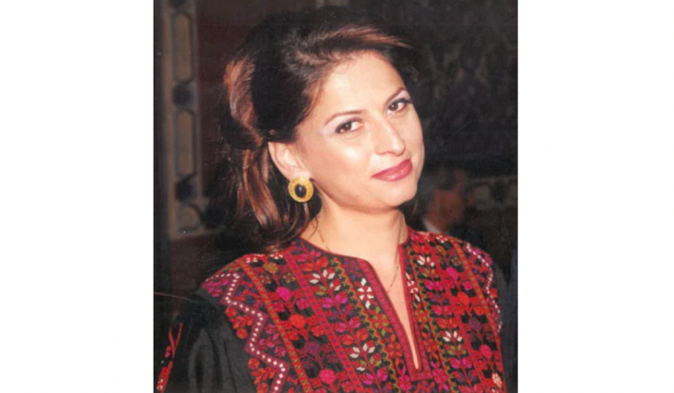 وفاة الصحفية الأردنية المخضرمة منى زيادة