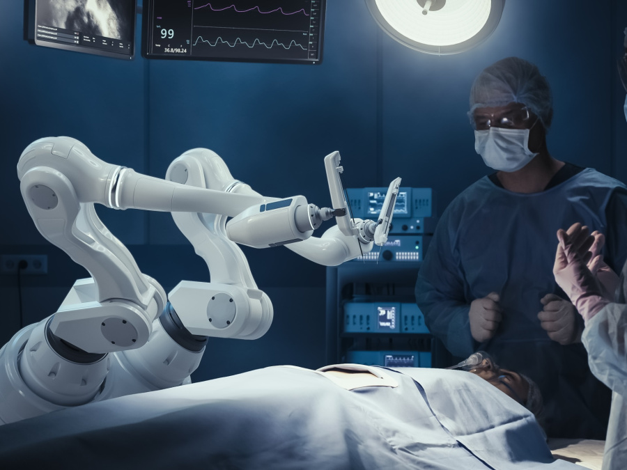الجراحة عن بعد: كيف يعالج الروبوت