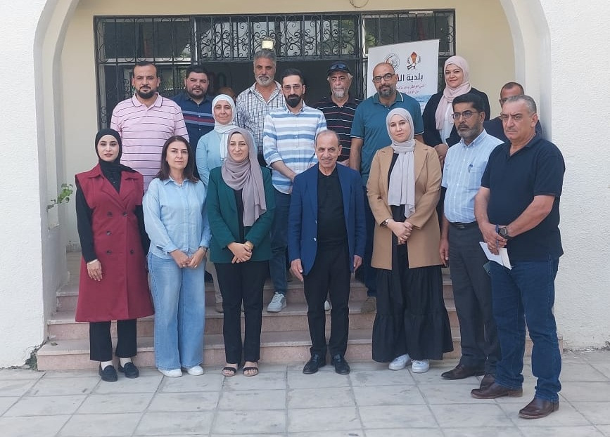 وزير الإدارة المحلية يتفقد بلديات في