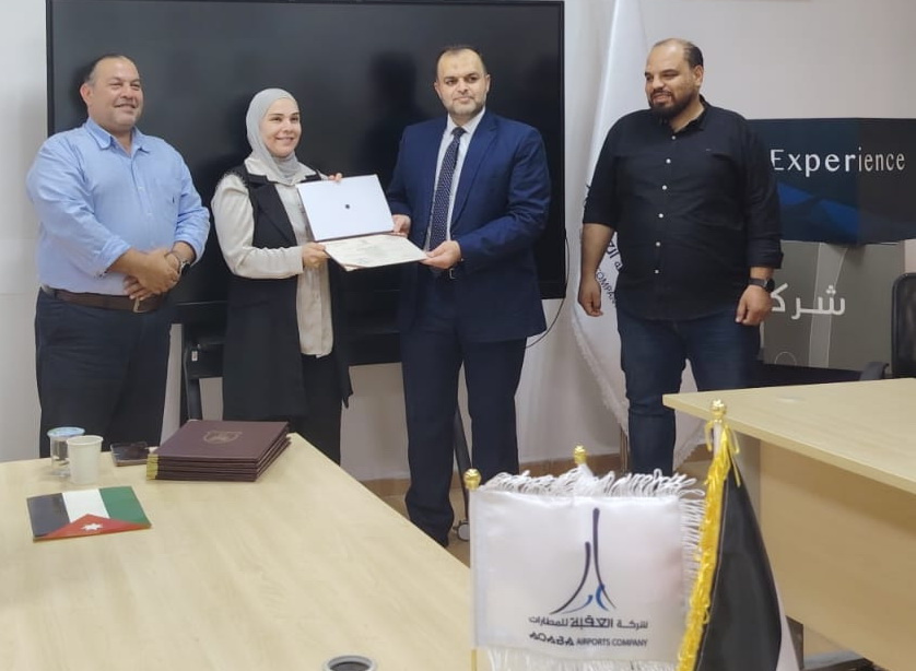 الجامعة الاردنية تخرج المشاركين في دورة