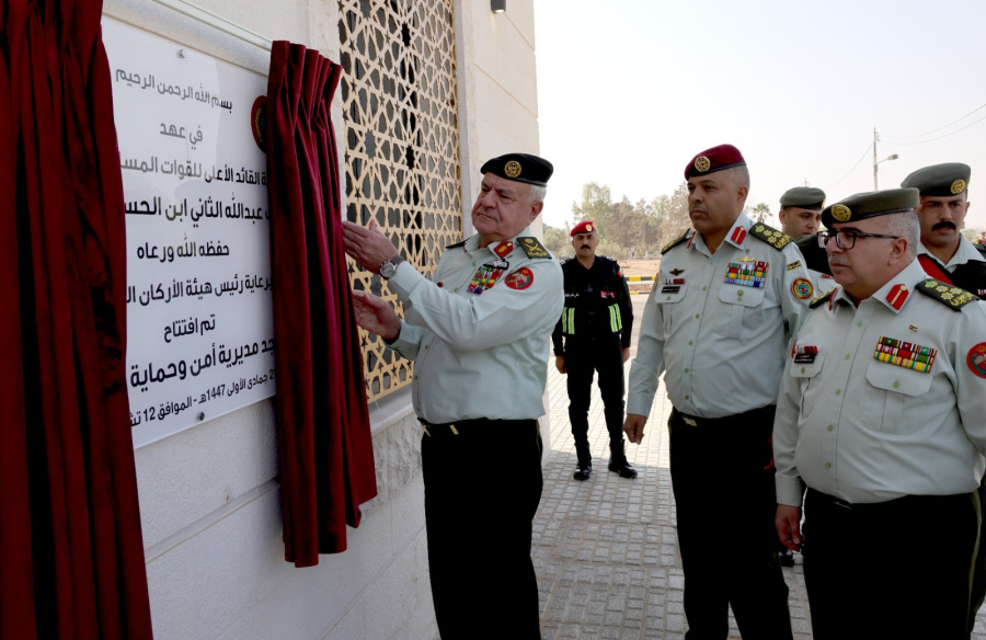 الحنيطي يفتتح مباني في مديرية أمن