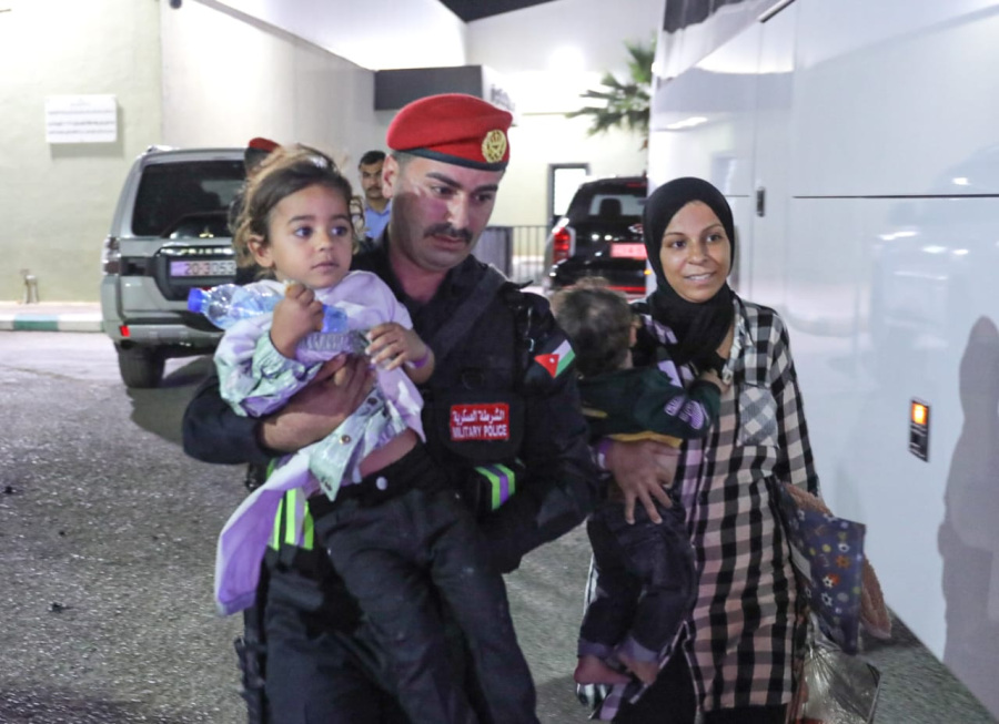 القوات المسلحة تجلي الدفعة 16 من