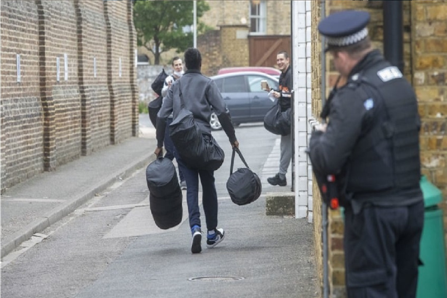 فضيحة أمنية تهز بريطانيا: إطلاق سراح