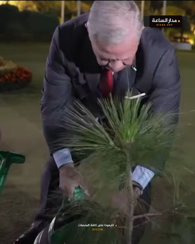 لماذا زرع الملك شجرة في باكستان؟