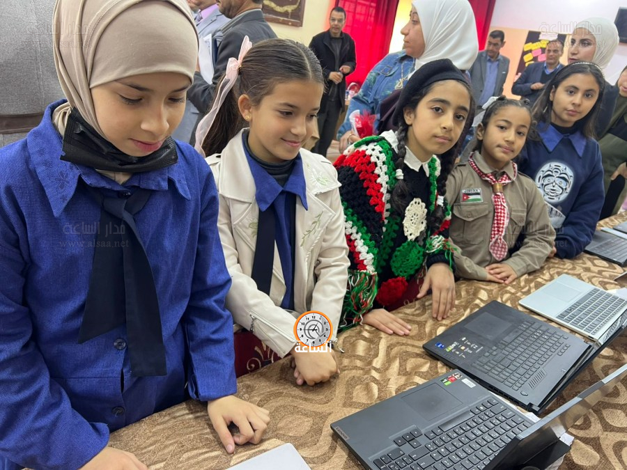 الوريكات يفتتح بانوراما المهارات الرقمية في