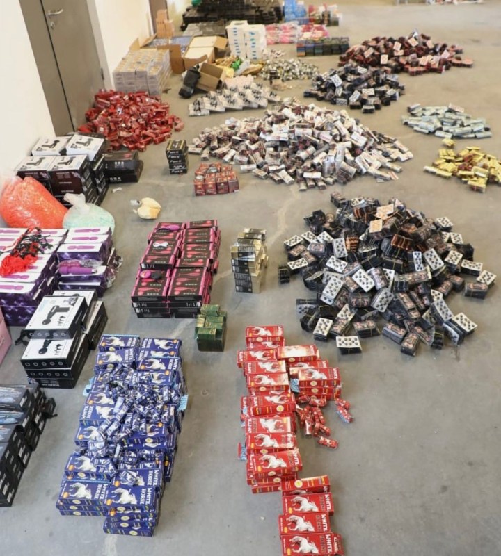 الجمارك تضبط كميات كبيرة من المواد