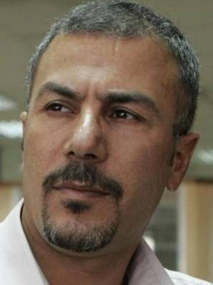 الصحفي القيسي يتقبل العزاء بوفاة زوجته