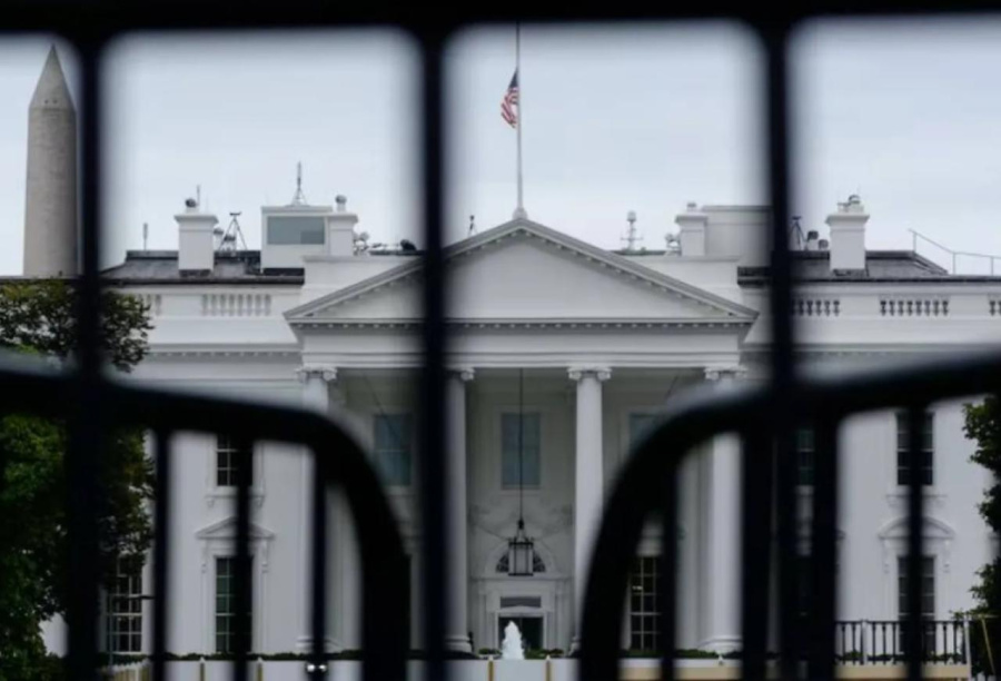 هجوم قرب البيت الأبيض يصيب عسكريين…