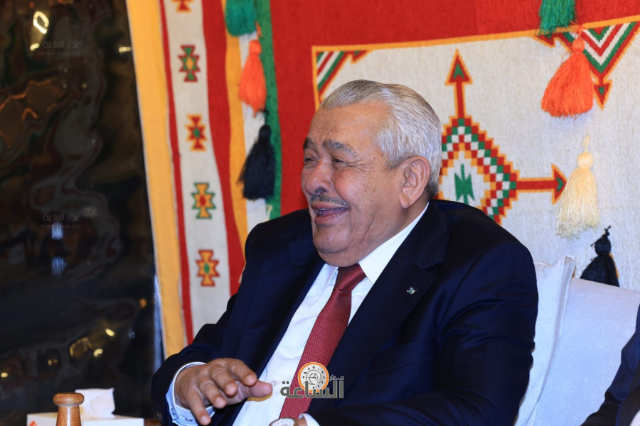 شاهد.. عبدالرؤوف الروابدة يتمايل طربا (فيديو)