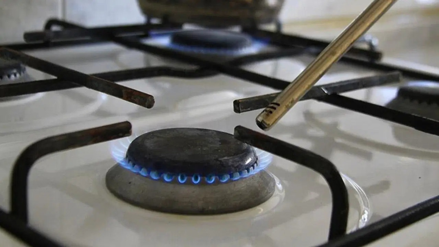 من أجل إفطار الأطفال: سجن رجل