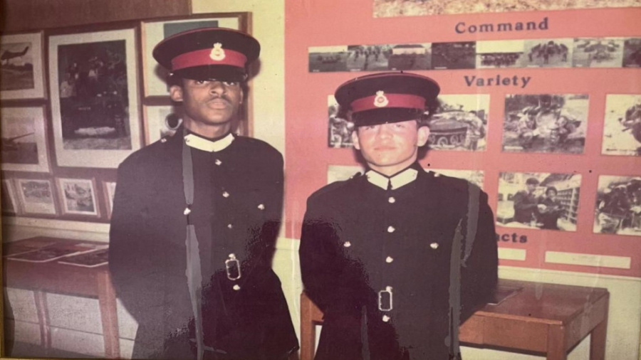 الملك والرئيس المنتخب لباربادوس.. صداقة تعود