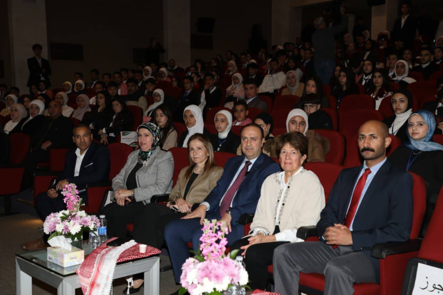 55 مدرسة حكومية وخاصة تؤكد أن