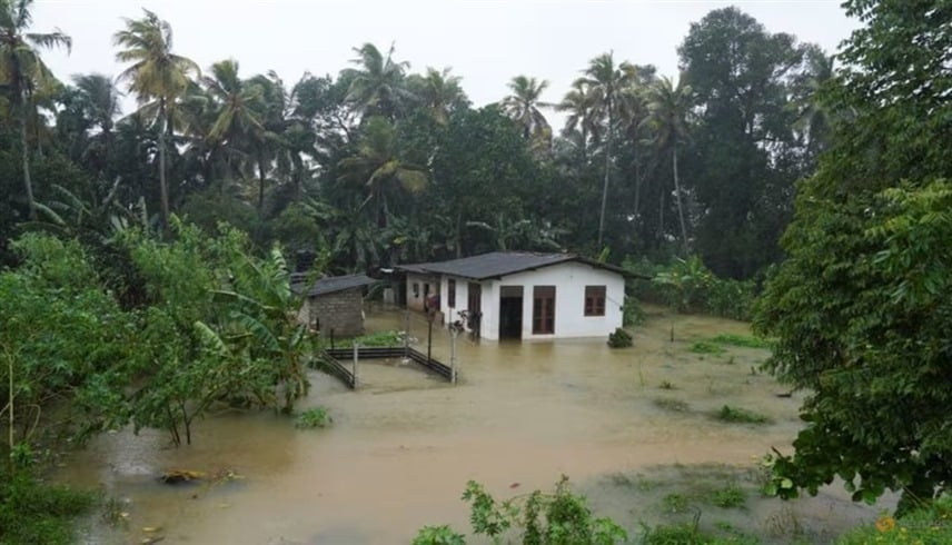 نجاة في اللحظات الأخيرة: مروحيات تنقذ