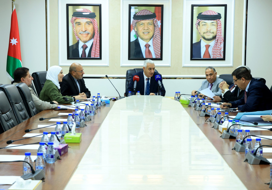 الإعلام النيابية تقرّ قانونا معدلا للجريدة