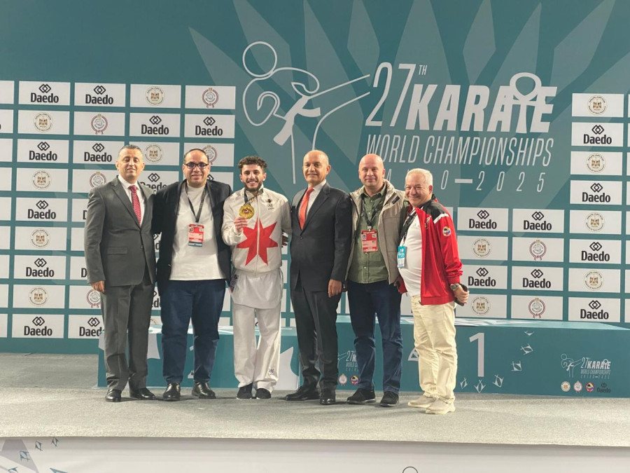 السفير العضايلة يشارك بتتويج البطل غيث